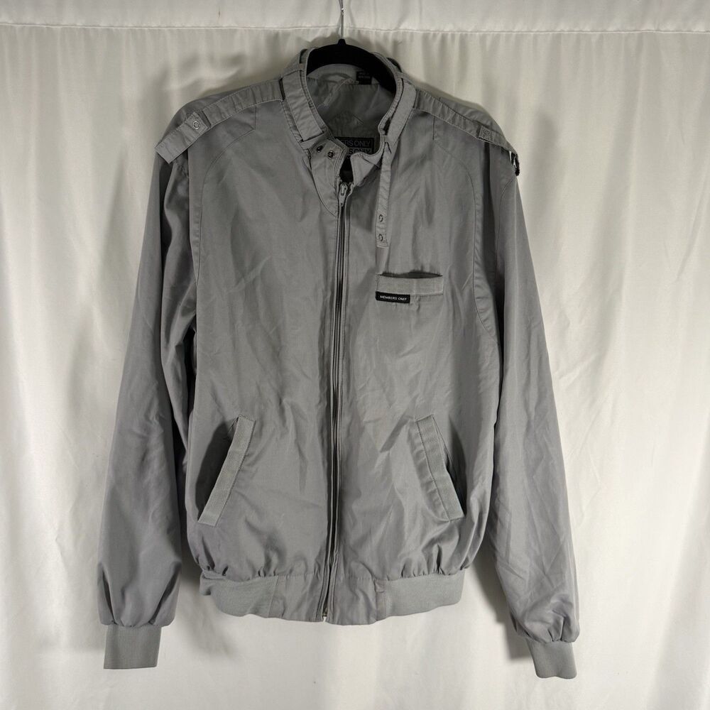 Members Only Jacket Men's 42L Grey Long Sleeve Full Zip Pockets Windbreaker